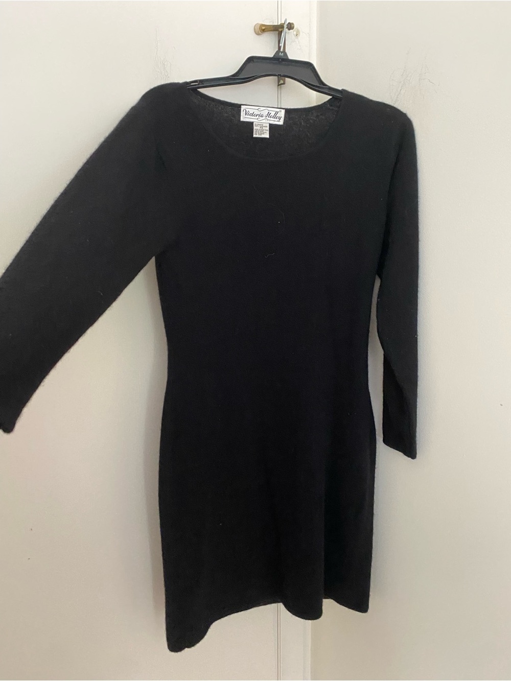 100% Cashmere LBD Vintage Black Long-Sleeve Knit Sweater Dress Classic Old Money